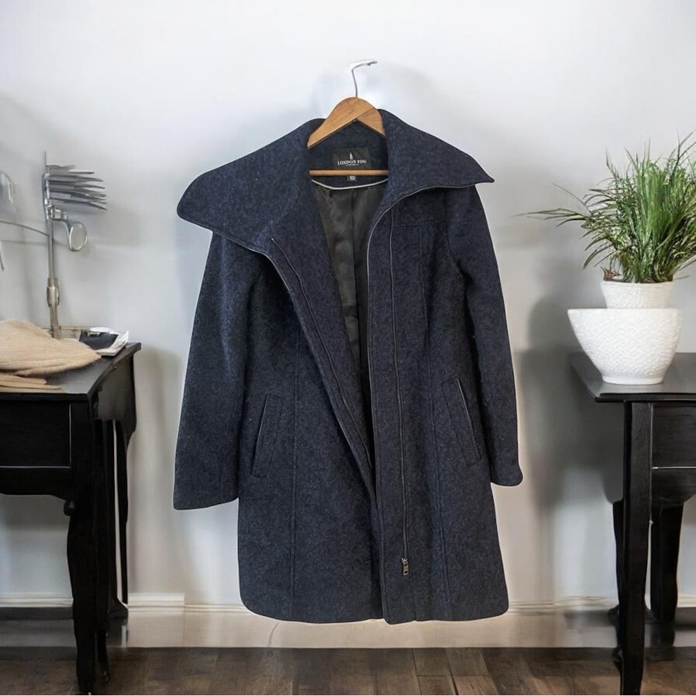 London Fog women’s winter wool like pea coat full zip Size 8 Blue and Black dots - Picture 1 of 12